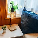 Alpine Hideaway Near Brienz With Hot Tub & Parking Apartment *