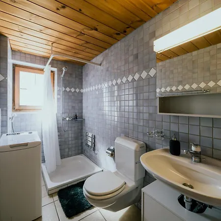 Alpine Hideaway Near Brienz With Hot Tub & Parking Apartment Kienholz