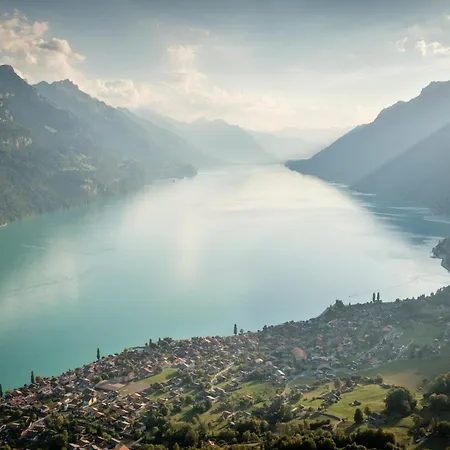 Alpine Hideaway Near Brienz With Hot Tub & Parking