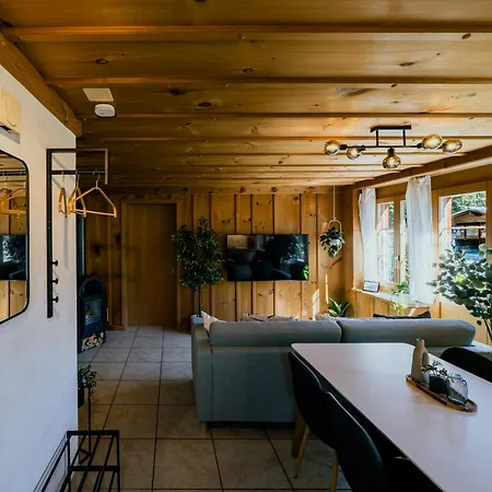 Alpine Hideaway Near Brienz With Hot Tub & Parking * Kienholz