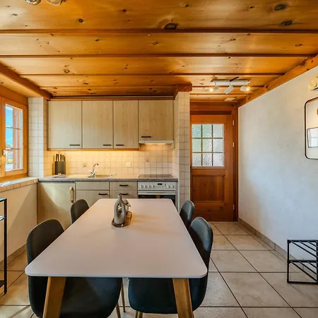 Apartamento Alpine Hideaway Near Brienz With Hot Tub & Parking
