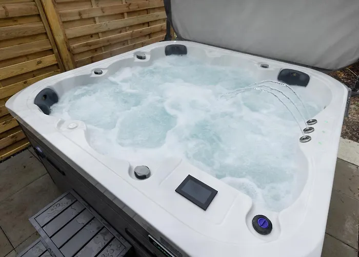 Apartament Alpine Hideaway Near Brienz With Hot Tub & Parking