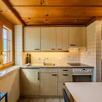 Alpine Hideaway Near Brienz With Hot Tub & Parking * Kienholz