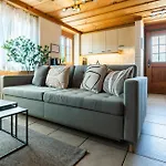 Lejlighed Alpine Hideaway Near Brienz With Hot Tub & Parking