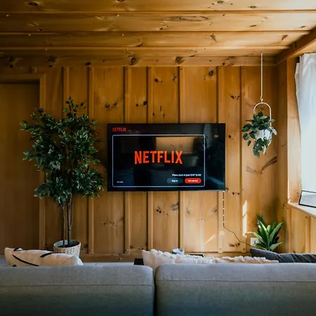 Alpine Hideaway Near Brienz With Hot Tub & Parking * Kienholz