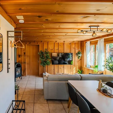 Alpine Hideaway Near Brienz With Hot Tub & Parking *
